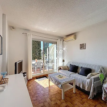 T2, 4 Personnes Terrasse Vue Avec Piscine A Pramousquier - Apartamento Le Lavandou